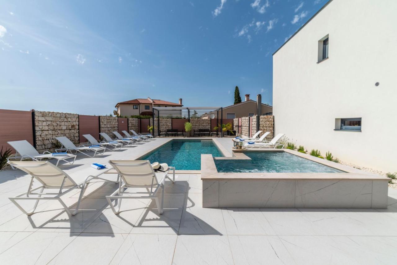 Pinna Residence - Datul Pula Exterior photo
