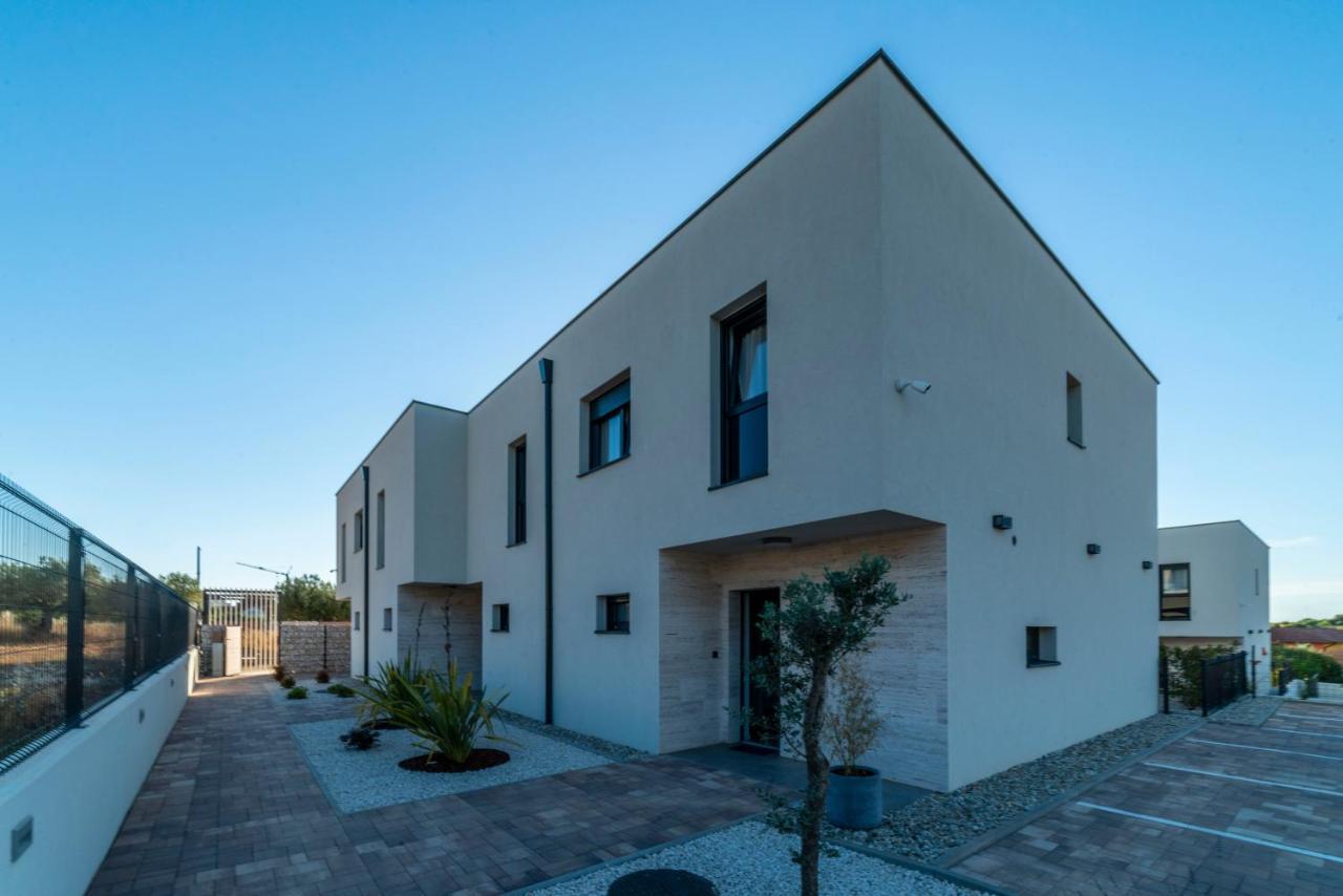 Pinna Residence - Datul Pula Exterior photo